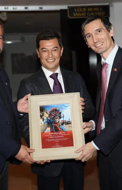 MARMARİS’TE SANAT VE FARKINDALIK BULUŞTU