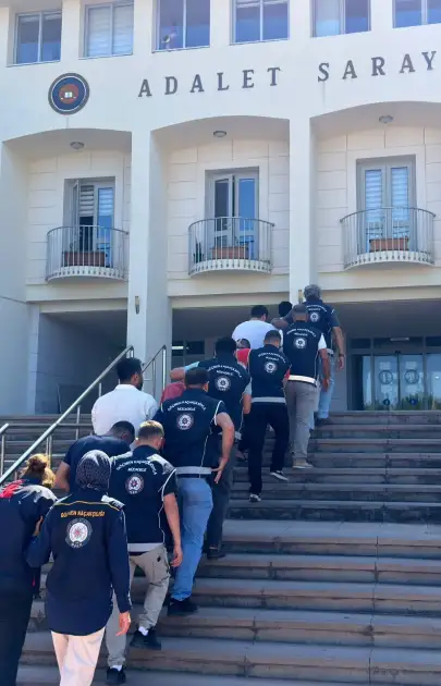 Bodrum'da İki Ayrı Operasyon: Göçmen Kaçakçılarına Göz Açtırılmadı!