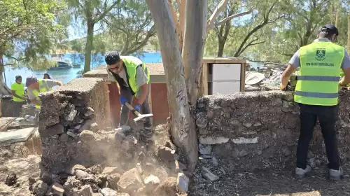 Adaboğazı’ndaki SİT Bölgesindeki Kaçak Yapılar Yıkıldı