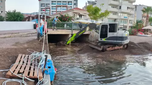 MUSKİ Marmaris’te Dere Temizliklerini Sürdürüyor