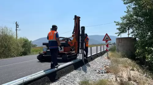 Muğla’da 1 Yılda 34 Bin 780 Metre Oto Korkuluk Yapıldı