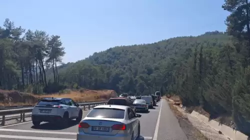 Marmaris’te Hafta Sonu Yoğunluğu: Sahiller ve Kafeler Doldu