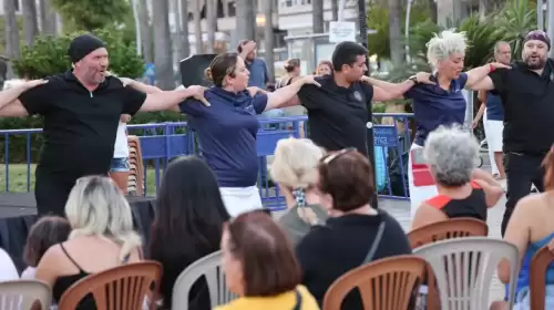 Marmaris’te Zumba, Ritim ve Dans Gösterileriyle Hareketlilik Haftası