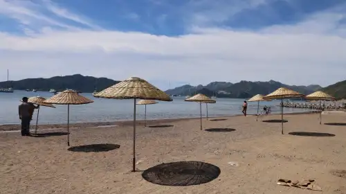 Marmaris’te Halk Plajları Yaz Sezonuna Hazırlanıyor