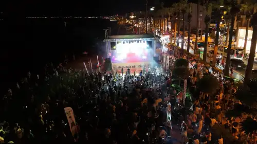 Marmaris'te DJ Fest Fırtınası! Halk Plajı'na Binler Akın Etti
