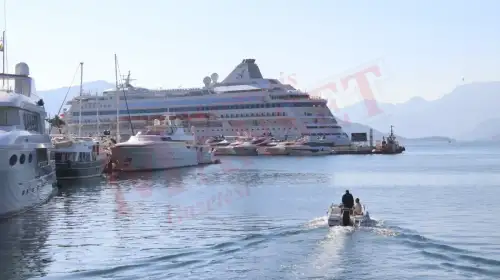 Rus Devi Astoria Grande 1200 Yolcusuyla Marmaris’te