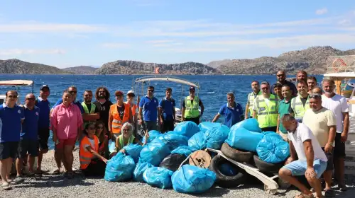 Söğüt’ün Koylarında Temizlik Seferberliği: 1 Ton Atık Toplandı