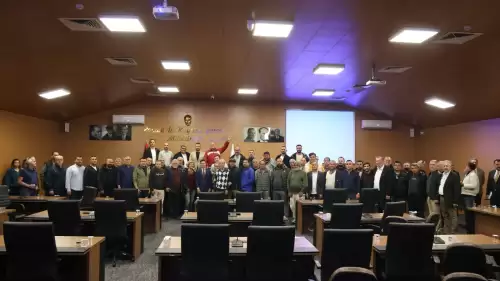 Marmaris Turizmine Çeki Düzen: Esnafla Yol Haritası Çizildi