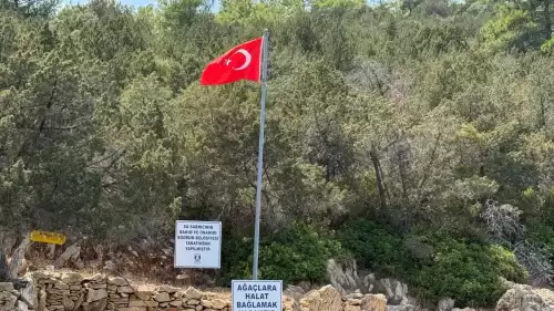 Bodrum Belediyesinden Bayrak Yenileme Çalışmaları