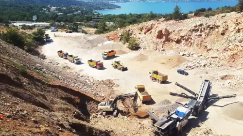 3 bini aşkın hafriyat kamyonuna uydu takibi