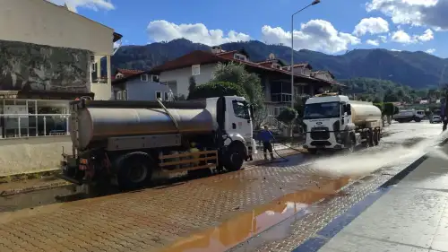 İçmeler’de Sel Alarmı: Temizlik ve Hasar Tespiti Başladı