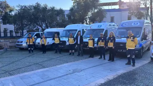 Belediyeden Yatağa Bağımlı Hastalara Bayram Ziyareti
