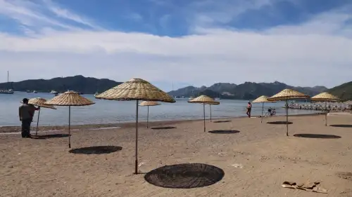Marmaris’te Halk Plajları Yaz Sezonuna Hazırlanıyor