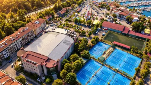 Tenis Kortu 5 Milyon 750 Bin TL’ye Kiralandı