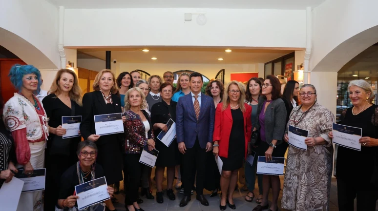 50 sanatçının eserleri Ekim Geçidi’nde