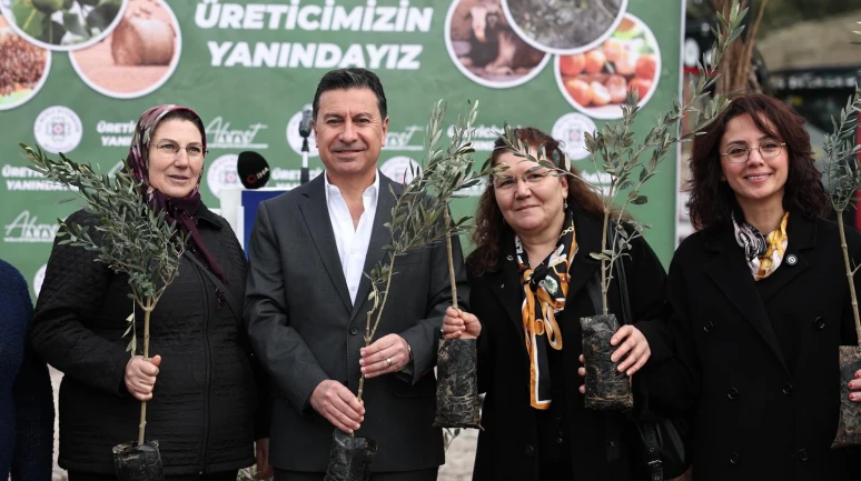 Her Kapıda Bir Fidan! Muğla’da 159 Bin Zeytin ve Ceviz Fidanı Dağıtıldı