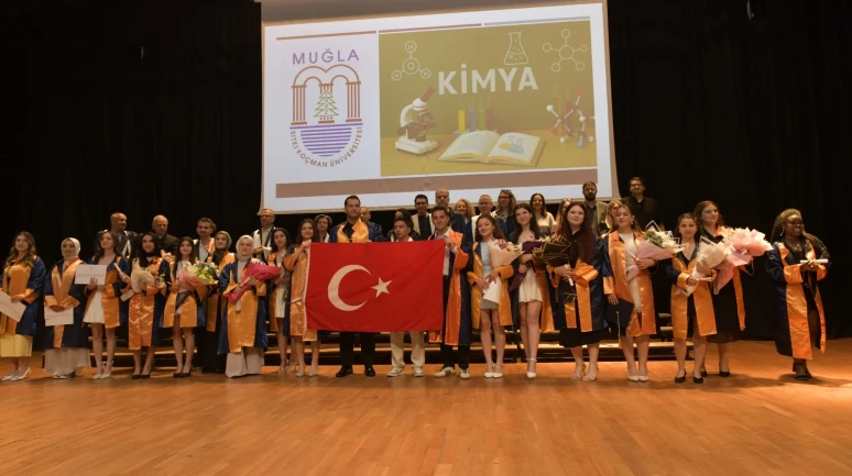 Fen Fakültesi’nde Mezuniyet Heyecanı Yaşandı