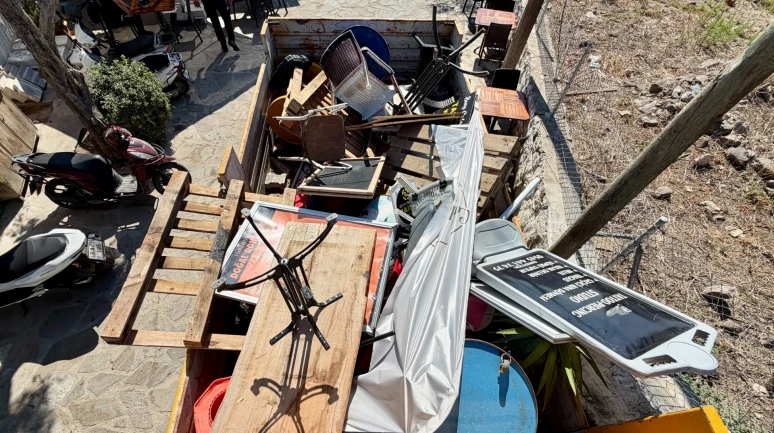 Uyarıyı Dinlemeyen Yandı! Bodrum'da Eşyalar Yediemine Gitti