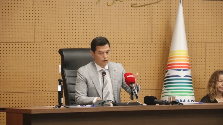 Başkan Ünlü'den Kapalı Çarşı Tartışmalarına Yanıt: "Bu Mesele Tente Değil, Marmaris'in Geleceği"