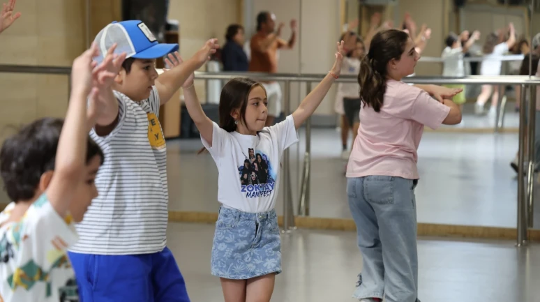 Yaz Tatili Sanatla Değerleniyor: Büyükşehirden 10 Branşta Ücretsiz Eğitim