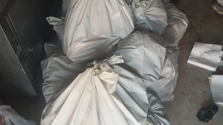 Kötü Koku İhbarıyla Gidildi, 400 Kilo Bozuk Et Bulundu