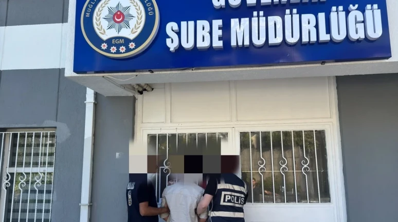 Muğla’da Okul Bahçesindeki Atatürk Büstünü Söküp Götüren Şüpheli Yakalandı