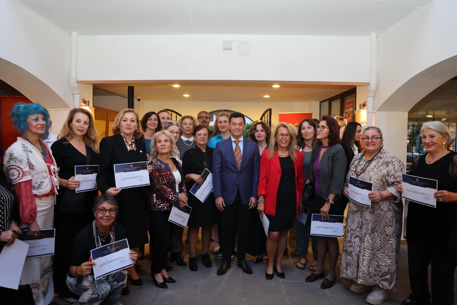 50 sanatçının eserleri Ekim Geçidi’nde