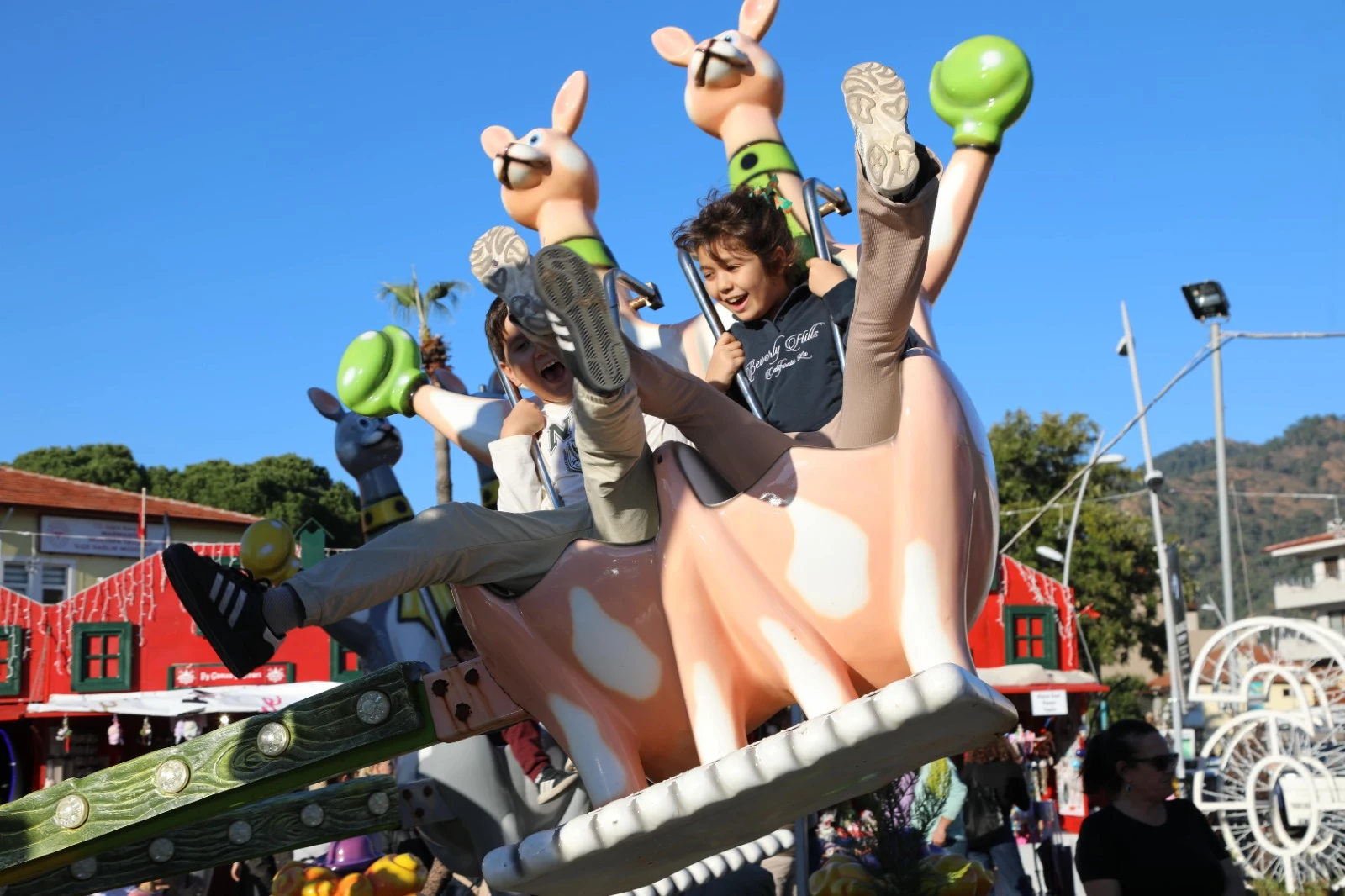 Marmaris’te Yeni Yıl Coşkusu Festivalle Yaşanıyor