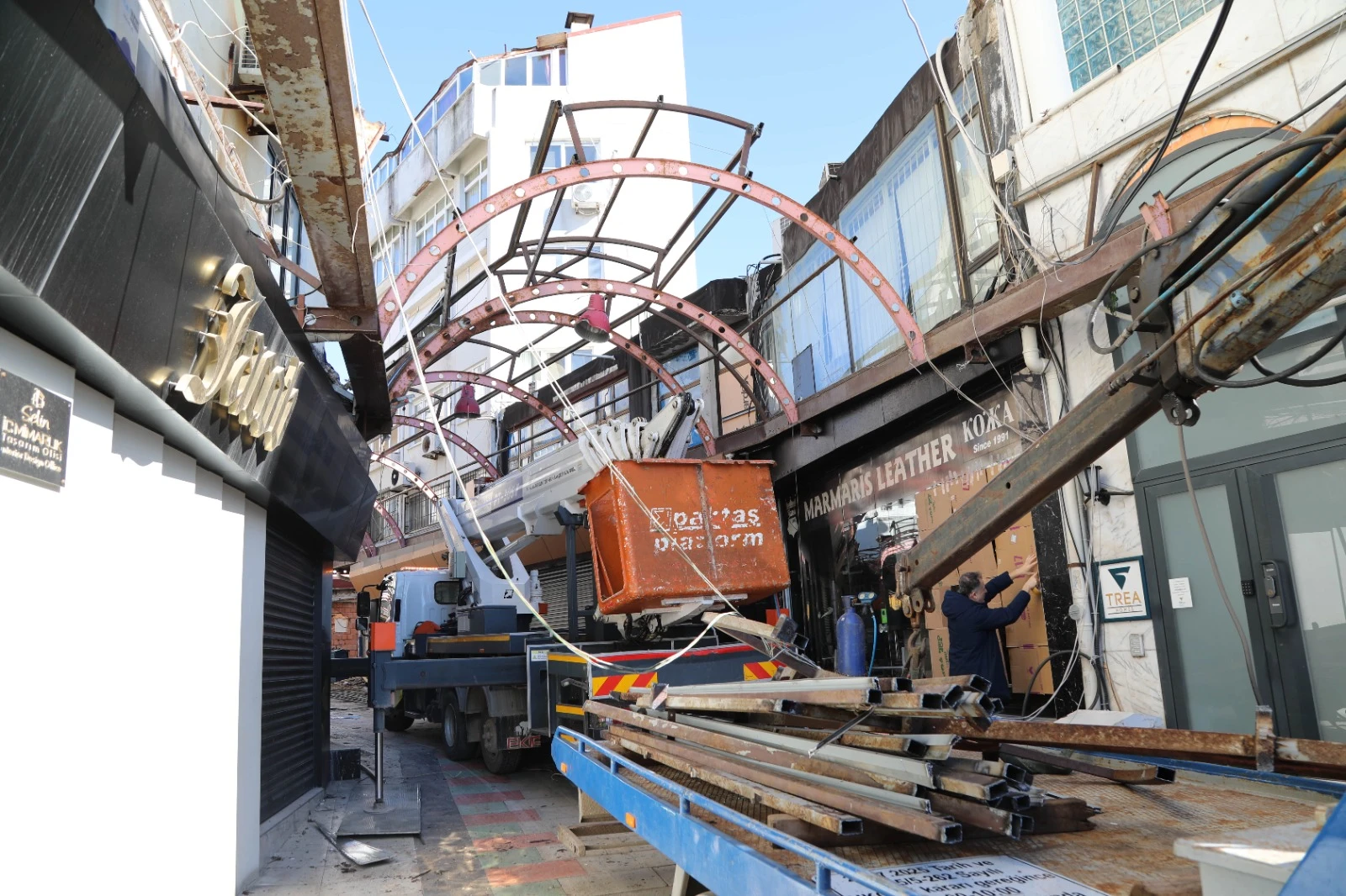 Marmaris Çarşısı Yenileniyor: 57. Sokakta Dönüşüm Başladı