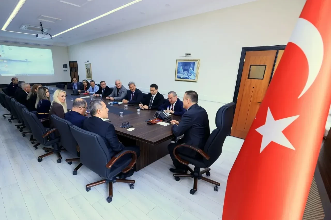 Muğla Valiliğinden domuz kararları