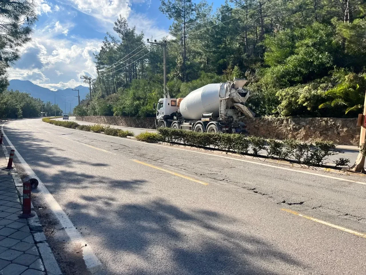 Yol Değil Çileydi… İçmeler’e Yepyeni Yol Geliyor