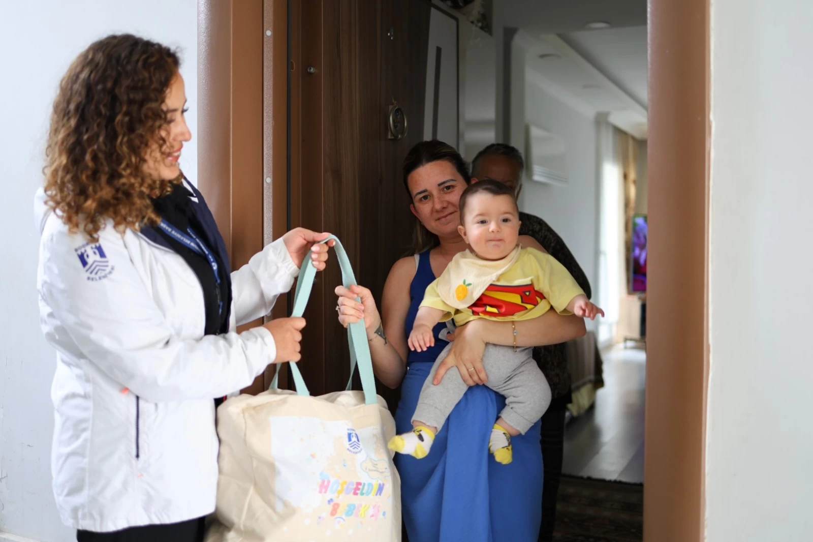 Yeni Doğanlara Hoş Geldin: Bodrum Belediyesi Ailelerin Yanında