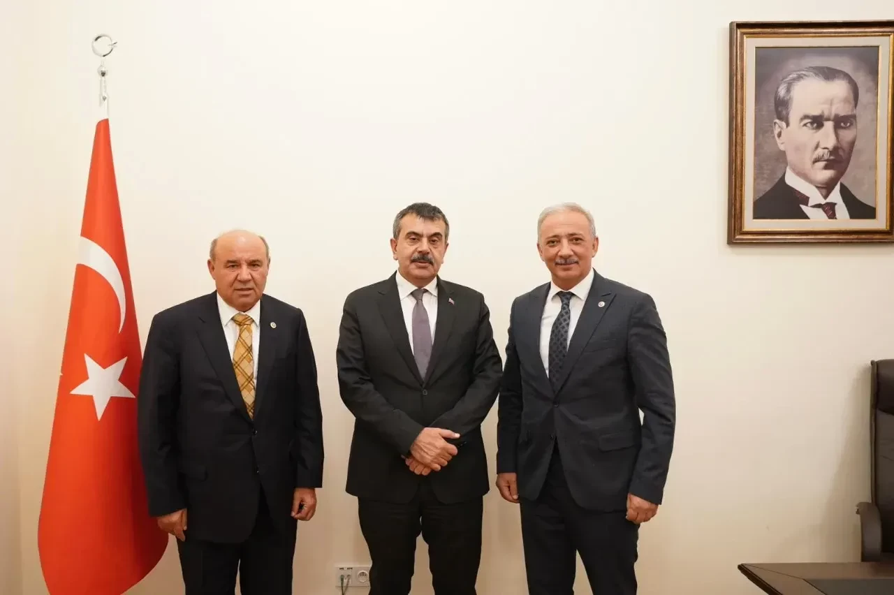 Marmaris’e 32 Derslikli Evren Paşa İlkokulu: Eğitime Büyük Yatırım