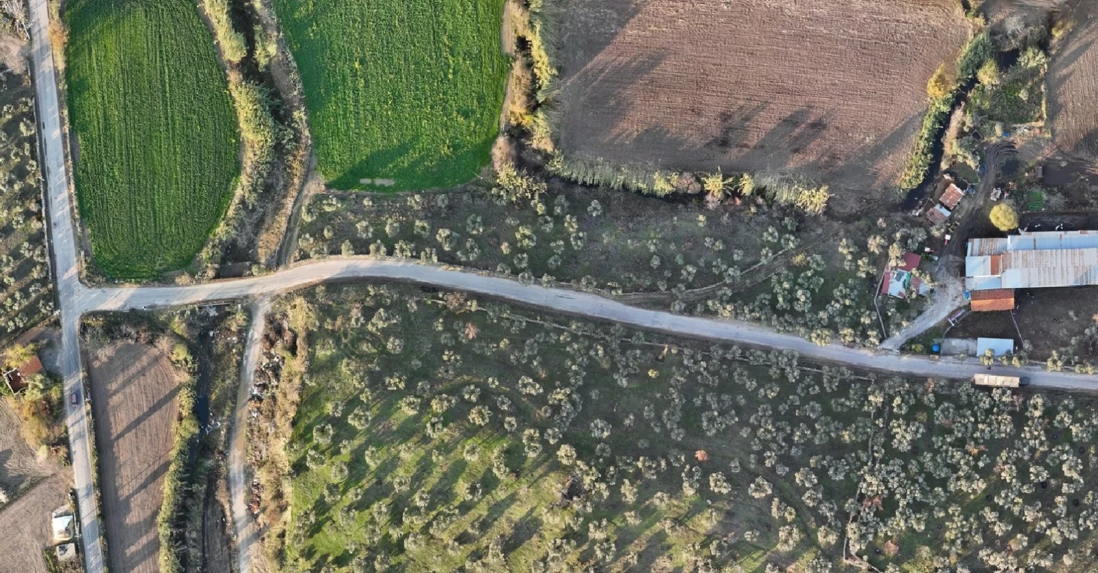 Büyükşehir Belediyesi’nden Karahayıt’a 5 Kilometrelik Yol Genişletme Hamlesi
