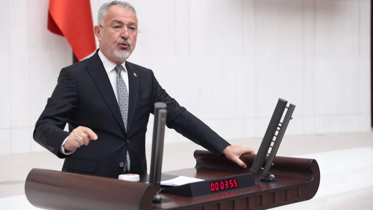 CHP’li Uzun’dan Özgür Özel’e Açılan Soruşturmaya Sert Tepki: “Yargı Sarayın Talimatıyla Hareket Ediyor”