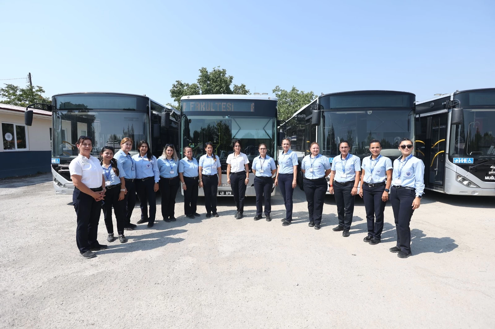 Muğla’da Kadın Şoförler Arttı, Yolculardan Tam Not Geldi