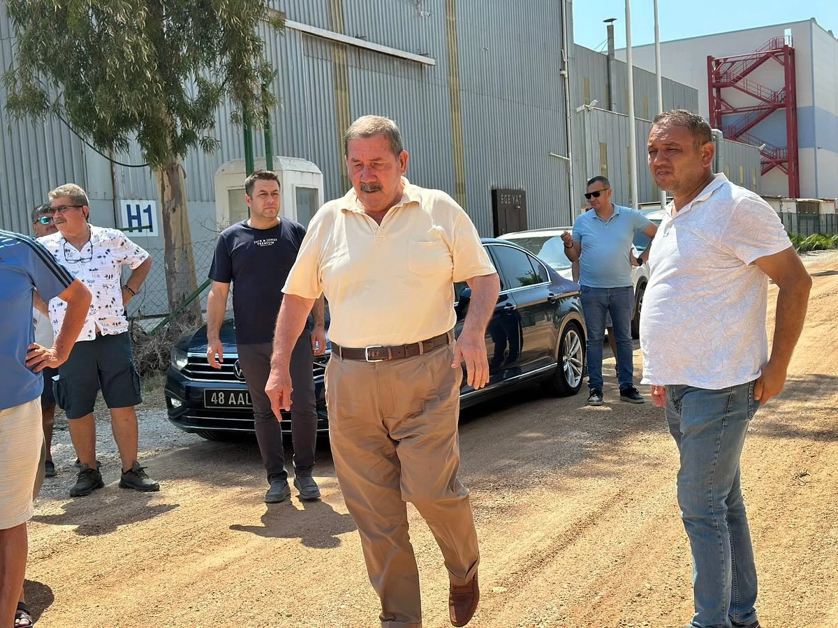 Başkan Topuz Türkevleri Mahallesi’nde Vatandaşların Taleplerini Dinledi