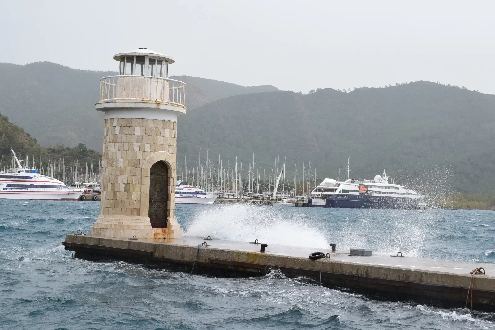 Marmaris’te Hava Durumu: Nem Yüksek, Sağanaklara Dikkat!