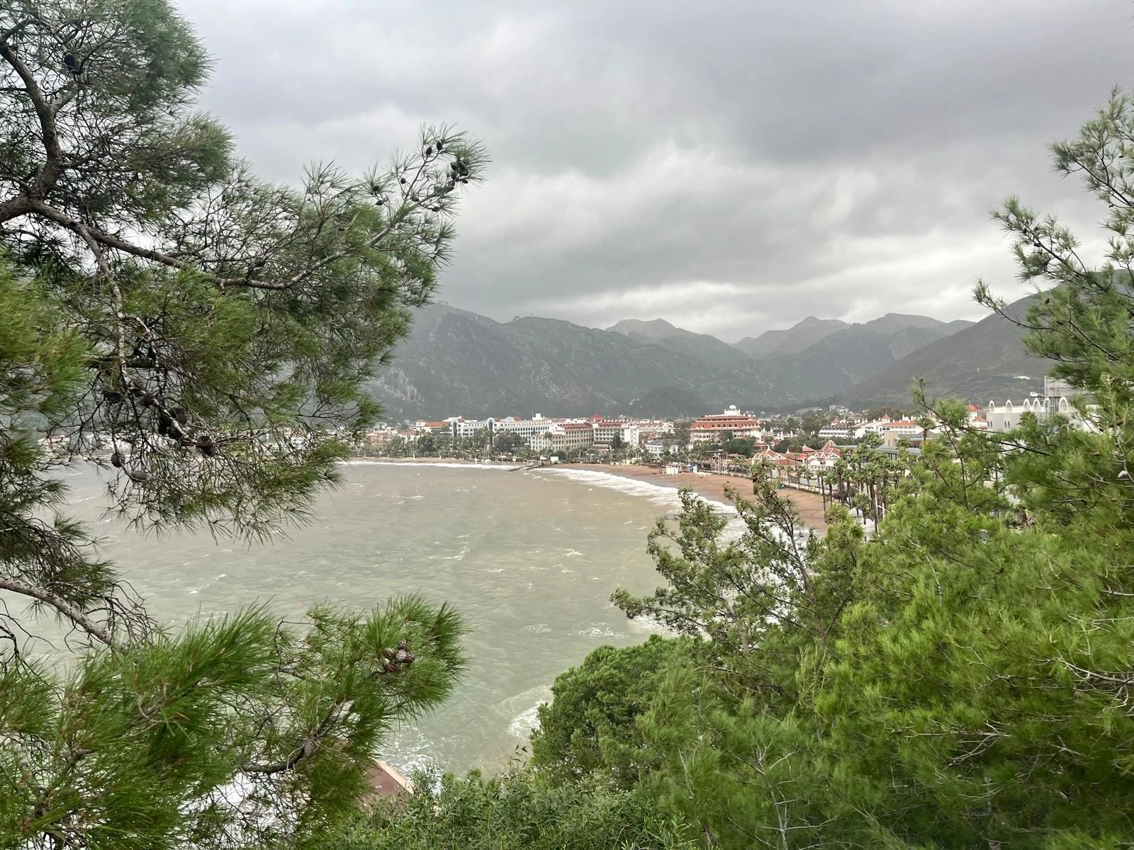 Marmaris’te Kuvvetli Sağanak Alarmı