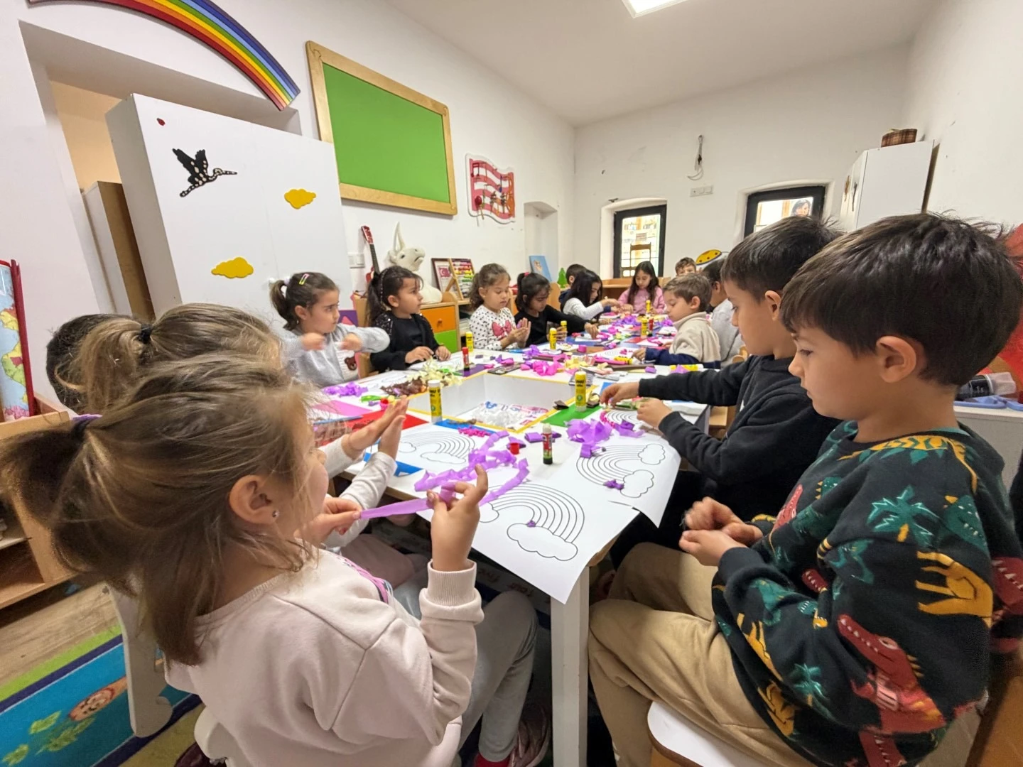 Pamuktan Bulut, Kâğıttan Hayal