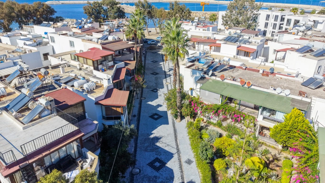 Bodrum’da Yollar Yenileniyor: Ekipler 5 Mahallede Çalışıyor