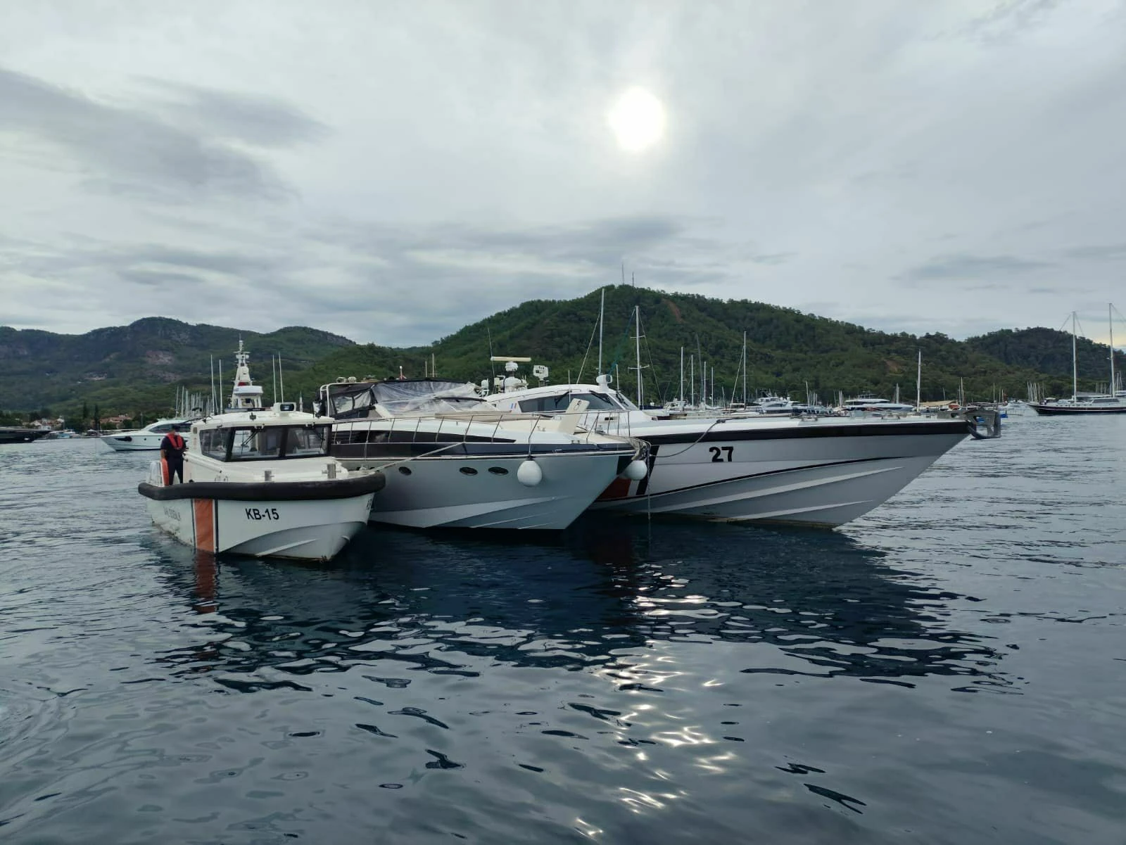 Fethiye Açıklarında Yakalandılar! Teknede 29 Göçmen Bulundu