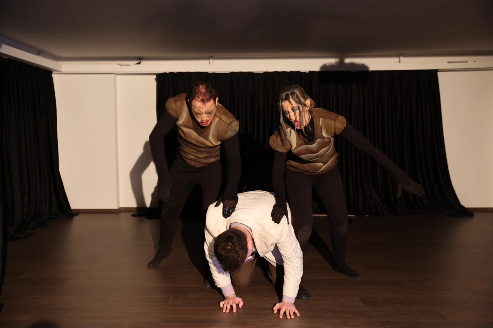 Marmaris’te Bugüne Kadar Hiç Olmadı: Belediye Tiyatrosu Sahneye Çıkıyor