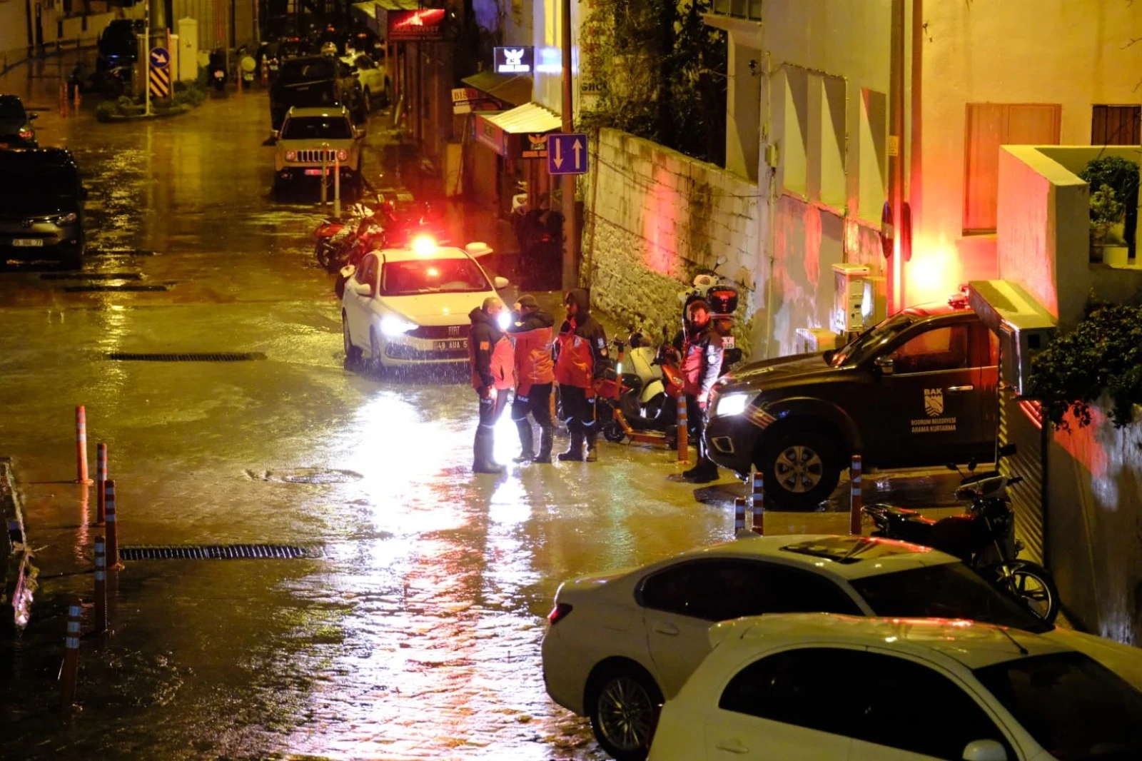 Herkes Taşkın Bekliyordu… Bodrum’da Gece Boyu Neler Yaşandı?