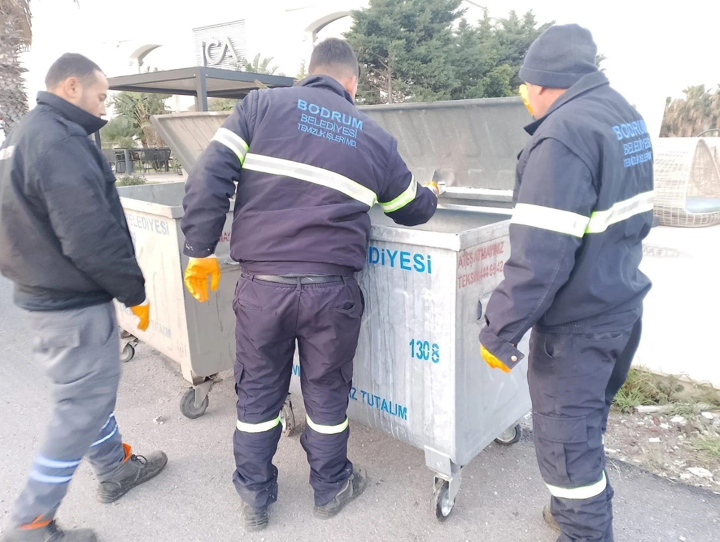 Belediyeden Konteyner Yenileme Çalışmaları