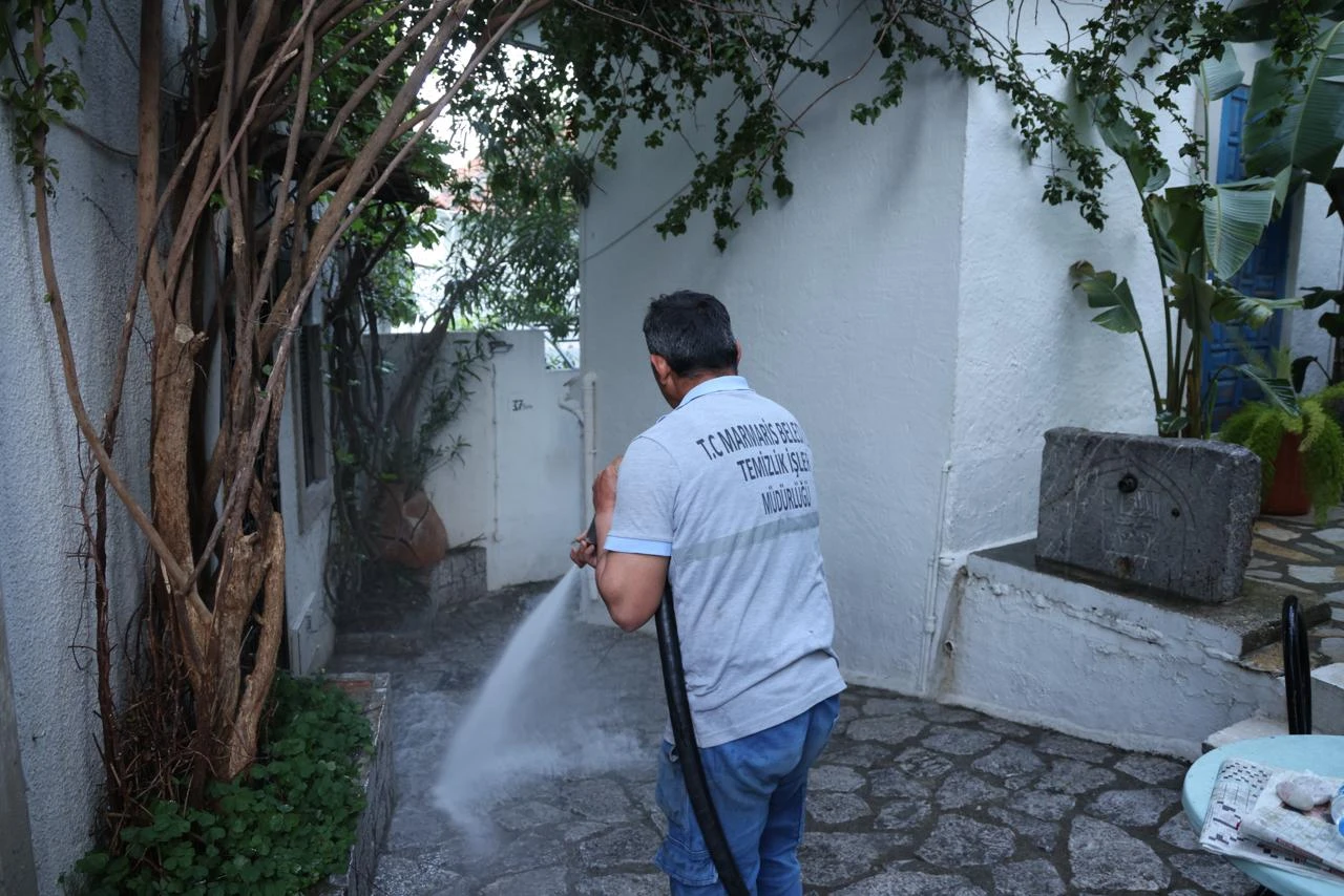 Kaleiçi ve Çarşıda Büyük Temizlik Seferberliği
