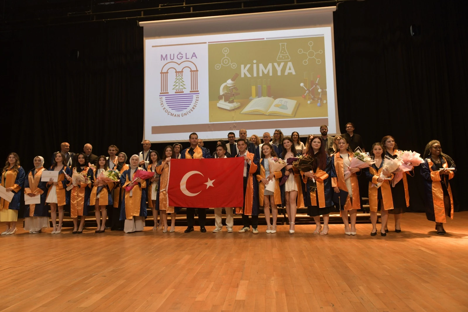 Fen Fakültesi’nde Mezuniyet Heyecanı Yaşandı
