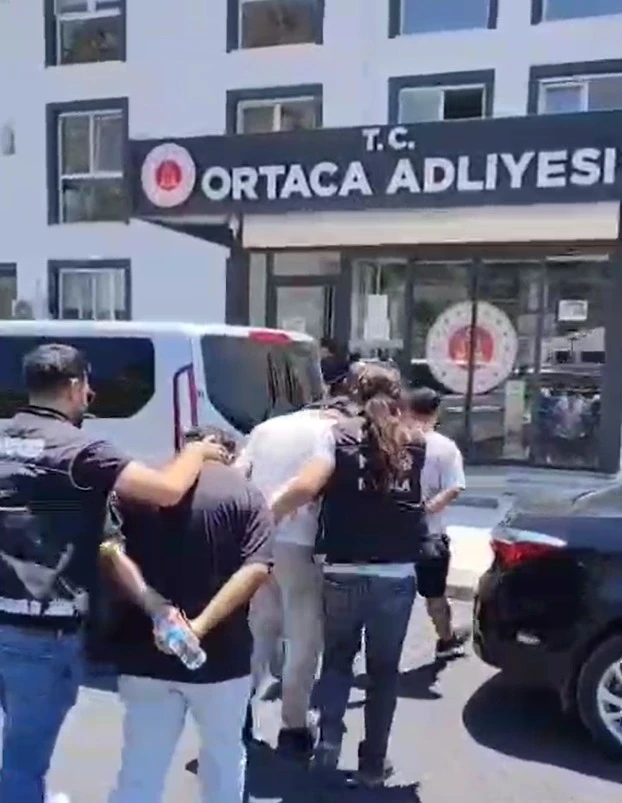 Uyuşturucu Tacirlerine Geçit Yok: Ortaca ve Dalaman’da Operasyon