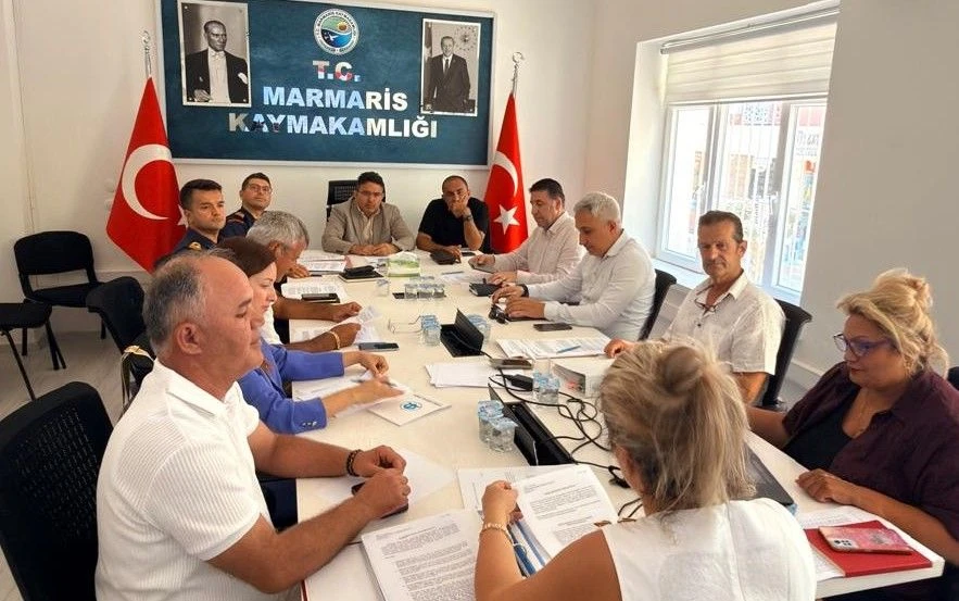 Marmaris Denizlerinde Yeni Dönem: Deniz Turizmi Kurulu Kararları İmzalandı!