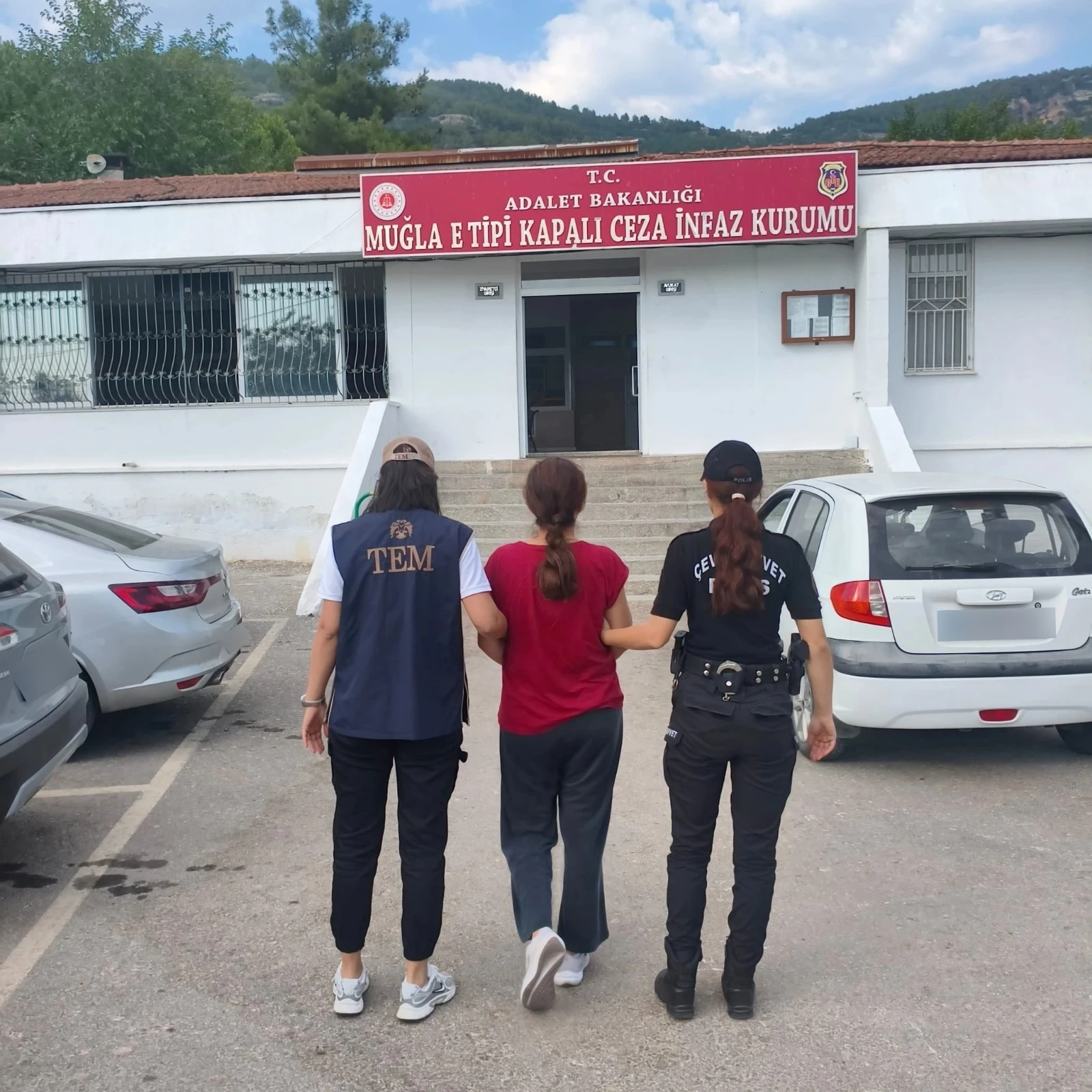 FETÖ’nün suikastçısının ablası tutuklandı! Muğla’da flaş gelişme